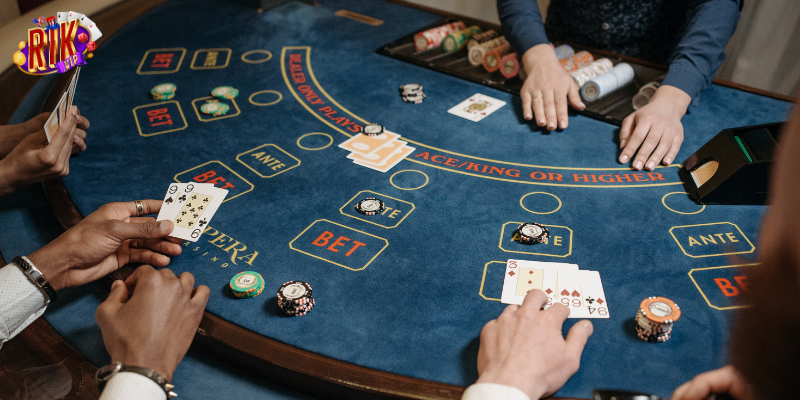 Vì sao nên chơi Baccarat Lucky88?